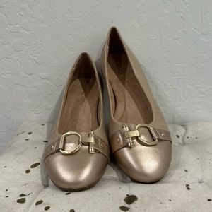 Aerosoles Flats Gold Brown Brand New Office Business Shoes Womans Size 9.5